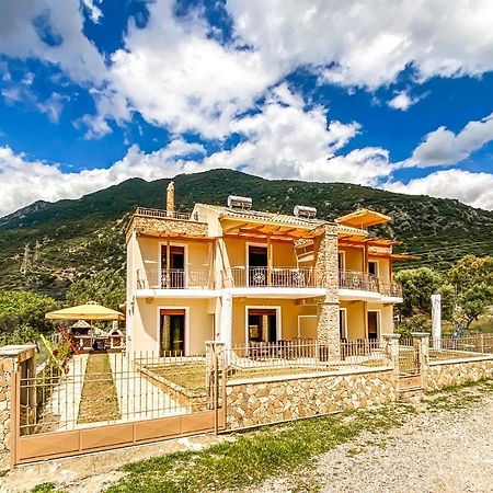 Lovely Apartment In Nafpaktos Luaran gambar