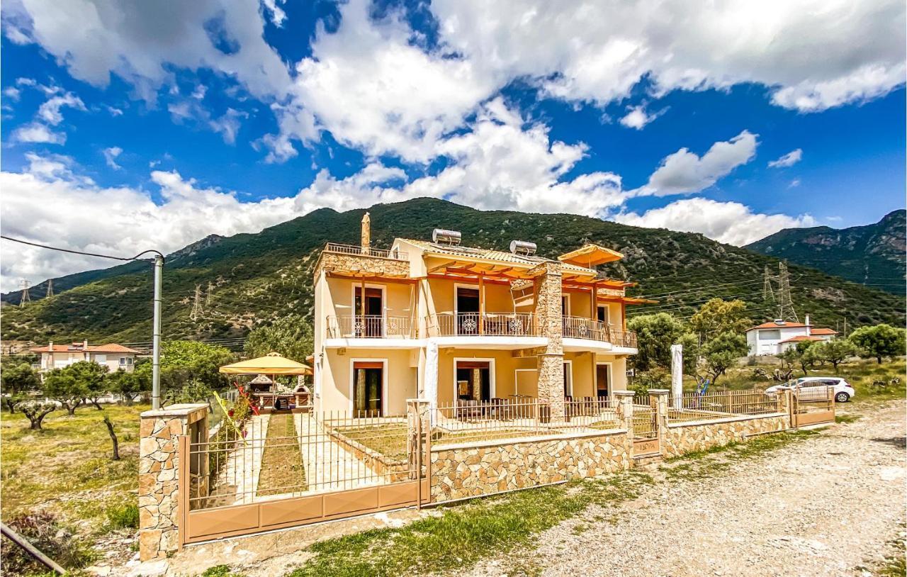 Lovely Apartment In Nafpaktos Luaran gambar